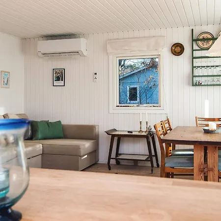 別荘 4 Person Holiday Home In Knebel *
